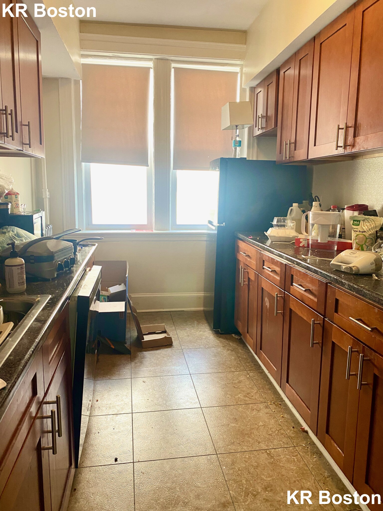 1 split bed, 1 bath apartment for rent at 124 Sutherland Rd Unit B, Brighton