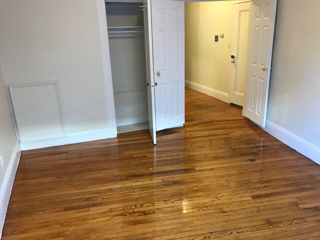 1 split bed, 1 bath apartment for rent at 127 Sutherland Rd Unit B,, Brighton — photo 1 of 3