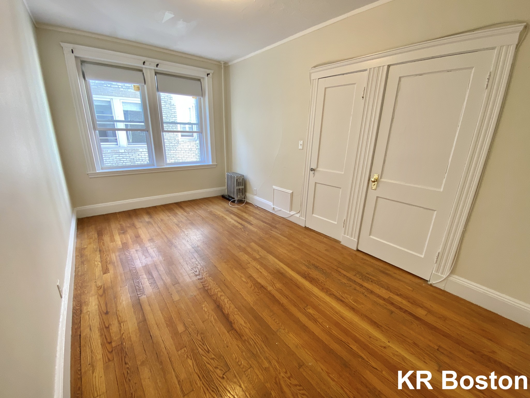 1 bed, 1 bath apartment for rent at 127 Sutherland Rd Unit J, Brighton — photo 1 of 3
