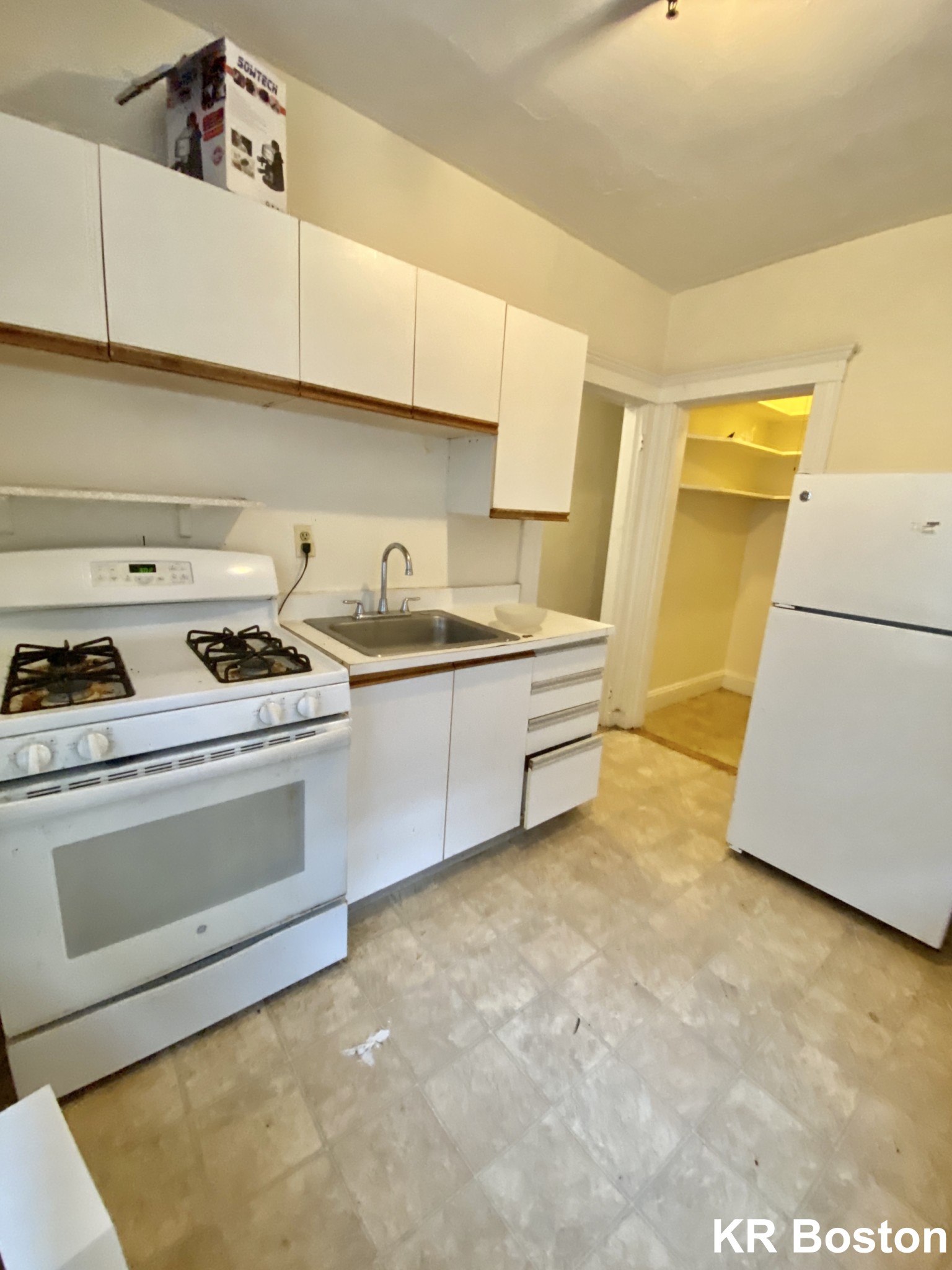1 bed, 1 bath apartment for rent at 127 Washington St Unit 36, Brighton — photo 2 of 3