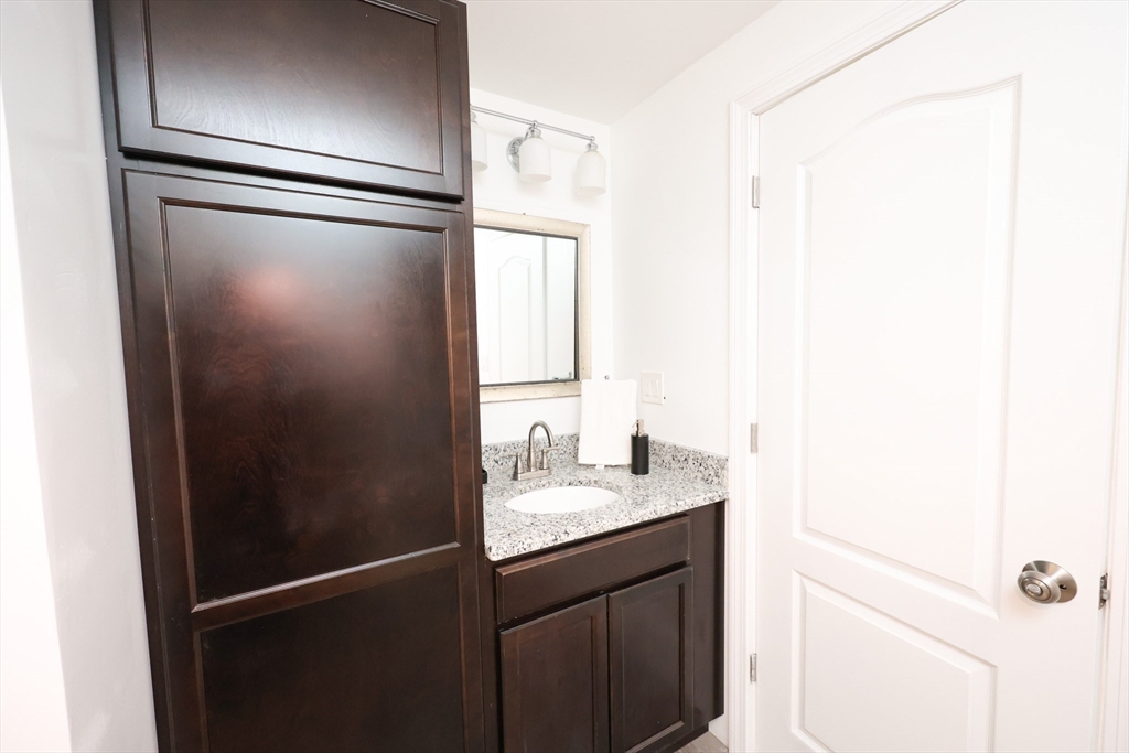 79 Granite St, Weymouth