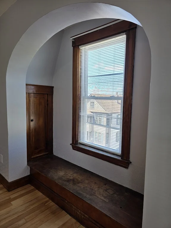 2 Hillside St, Worcester