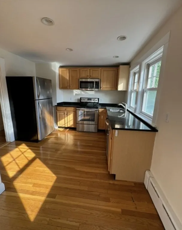 124 Langley Rd, Newton