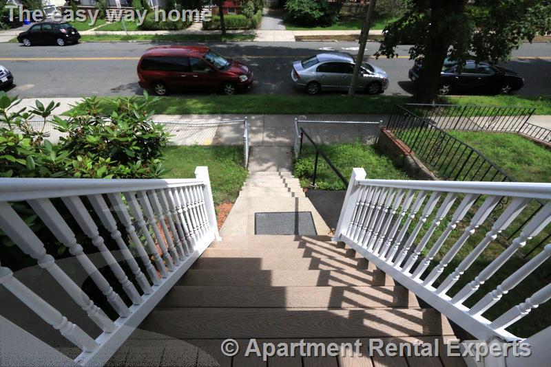 3.5 bed, 1 bath apartment for rent at 188 Powderhouse Blvd Unit 2, Davis Square — photo 13 of 15