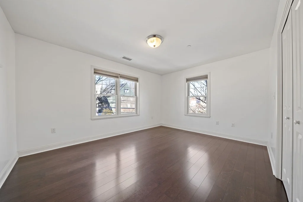 391 Pleasant St, Melrose