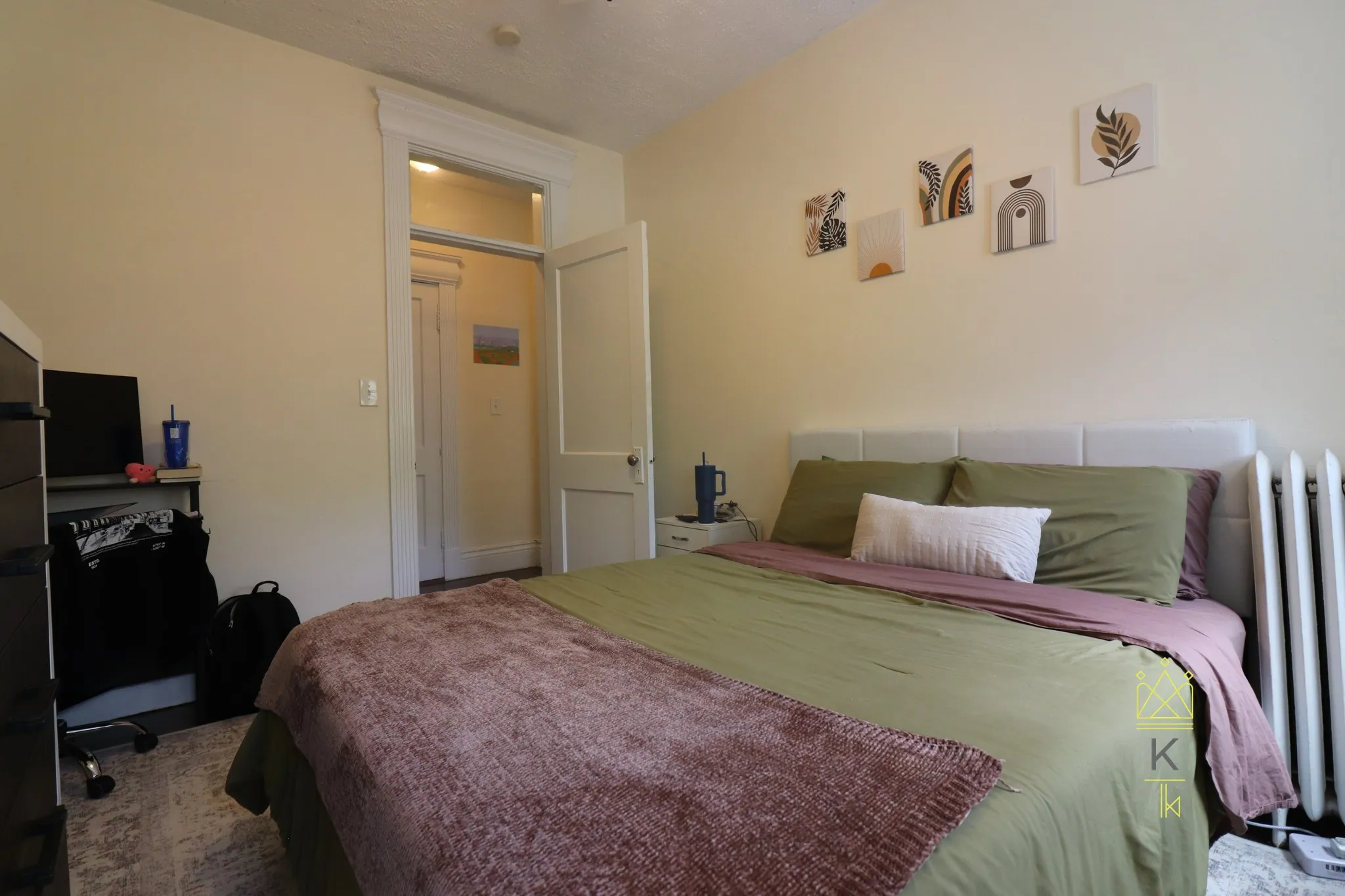 1963 Commonwealth Ave, Brighton