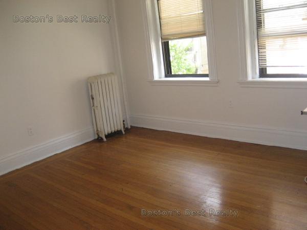 Studio bed, 1 bath apartment for rent at 80 Gordon St Unit 8, Brighton — photo 4 of 5
