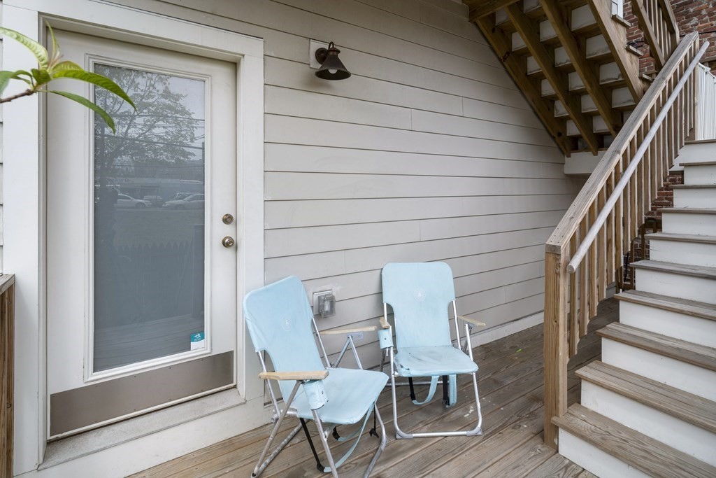 91 Chelsea St, East Boston