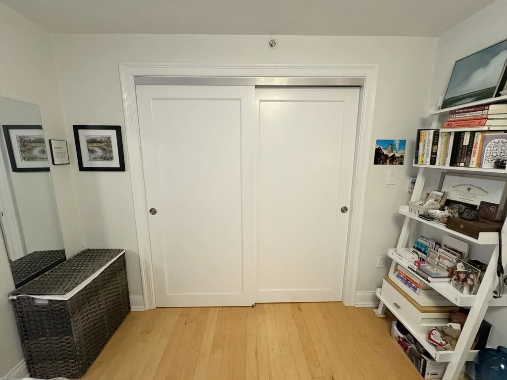 20 Chapel St, Coolidge Corner