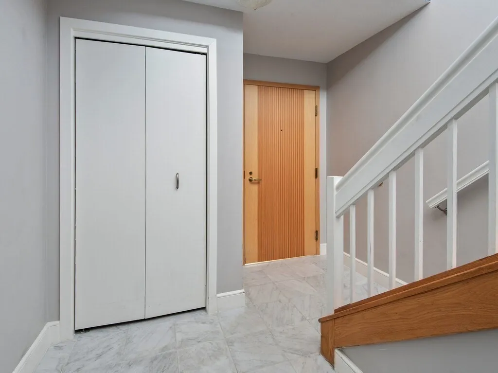 65 Lake Ave, Worcester