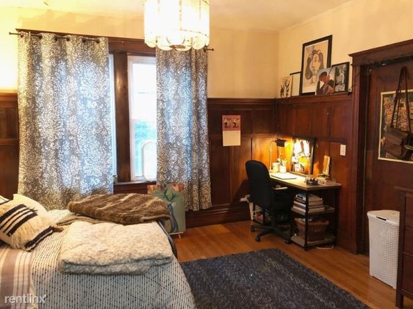 4 bed, 2 bath apartment for rent at 1515 Beacon St Unit 1, Coolidge Corner — photo 1 of 7