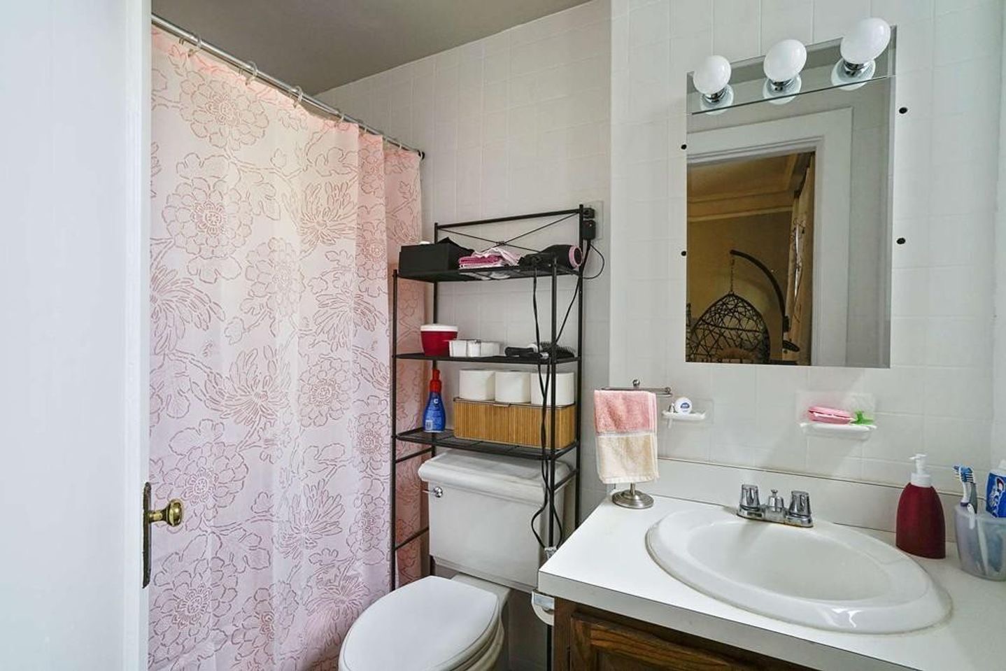 Studio bed, 1 bath apartment for rent at 466 Commonwealth Ave Unit 205, Fenway — photo 6 of 12