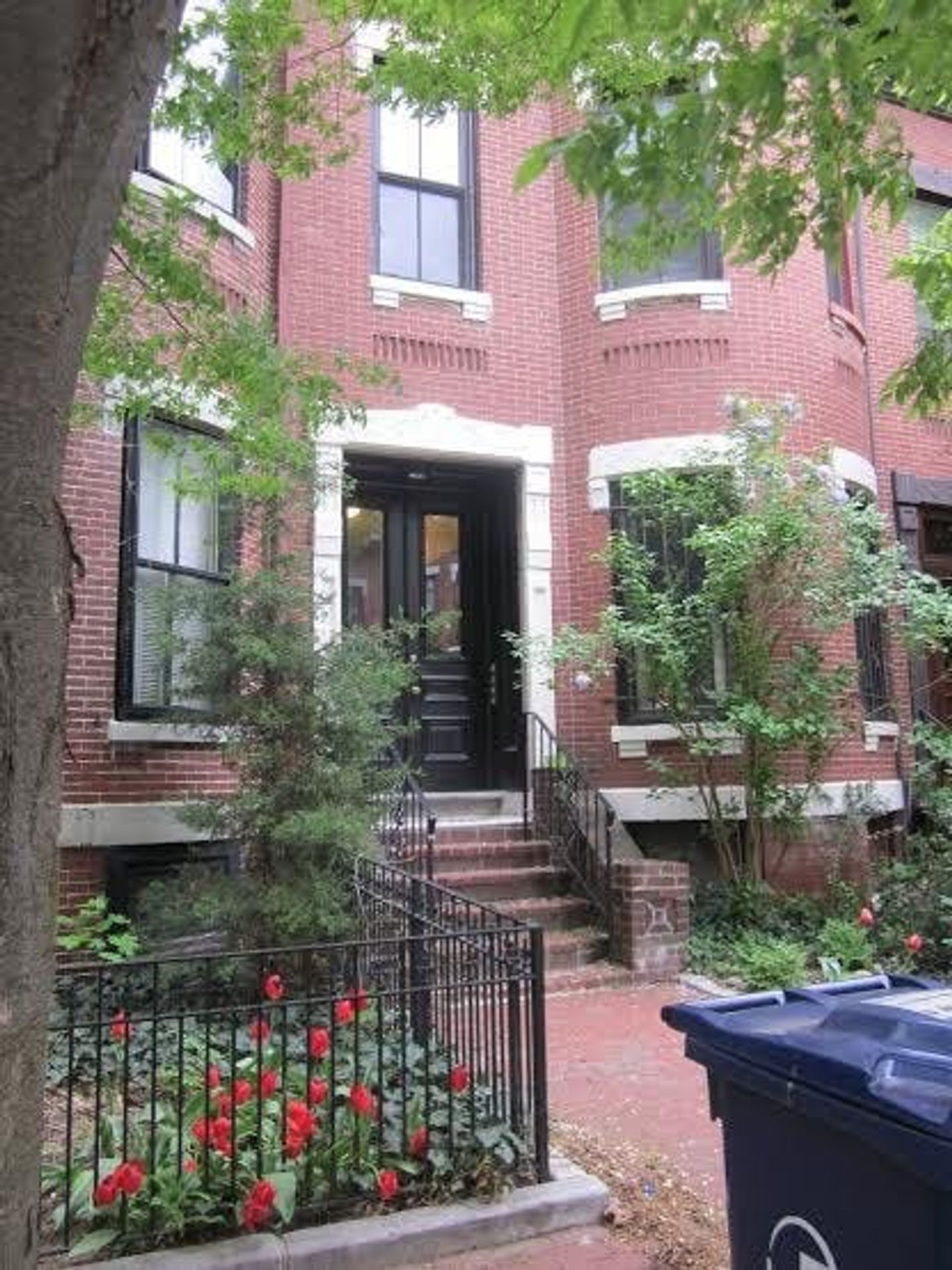 1 bed, 1 bath apartment for rent at 17 Worthington St Unit 1, Mission Hill — photo 1 of 9