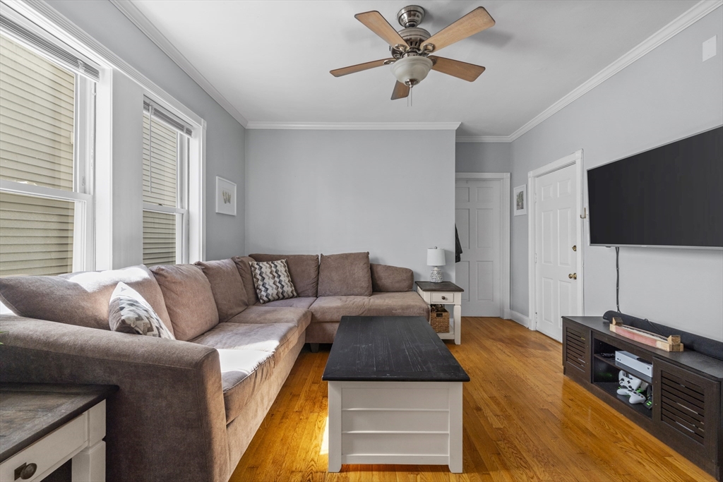 180 W 8th, South Boston