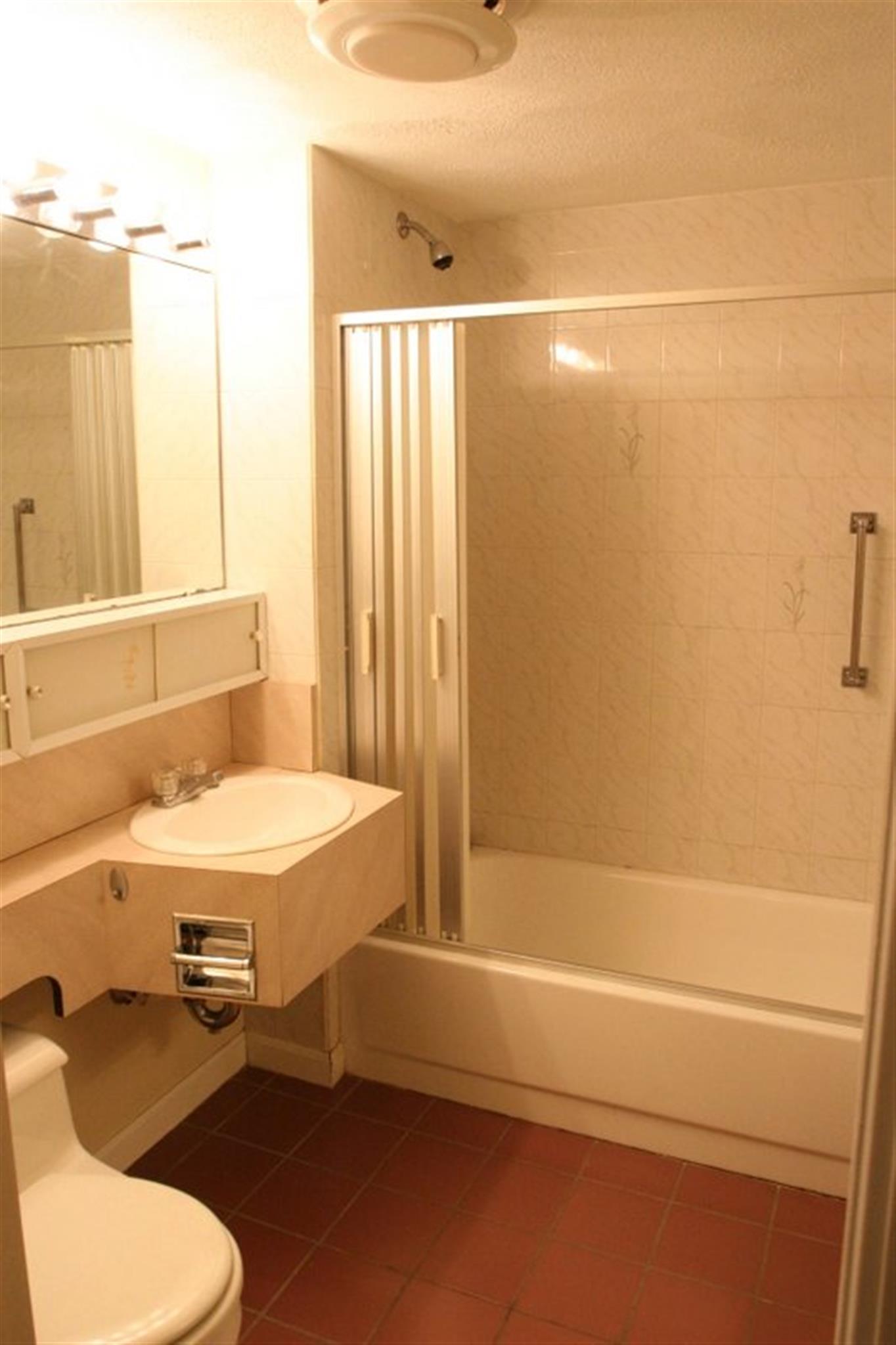 Studio bed, 1 bath apartment for rent at 12 Mount Auburn St Unit 6, Harvard Square — photo 2 of 6