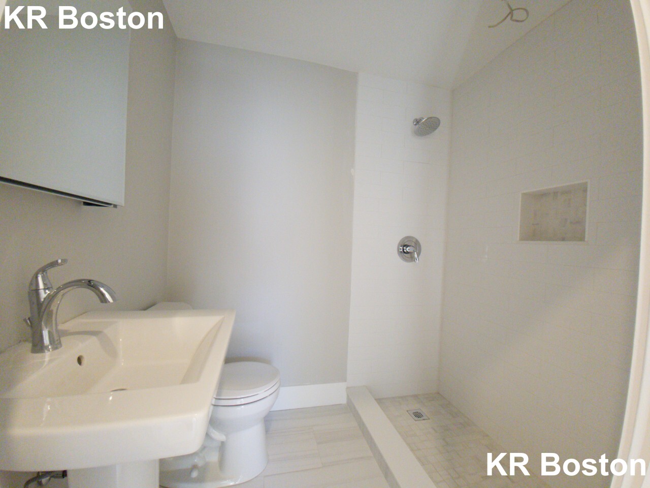4 bed, 2 bath apartment for rent at 1284 Commonwealth Ave Unit 6, Allston — photo 3 of 3