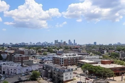 15 N Beacon St, Allston