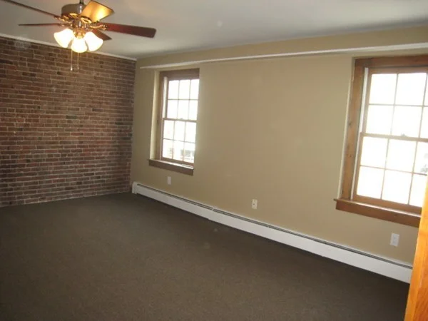 45 Main St, Gloucester