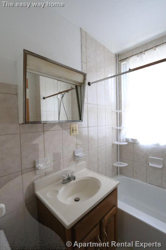 1102 Broadway, Teele Square