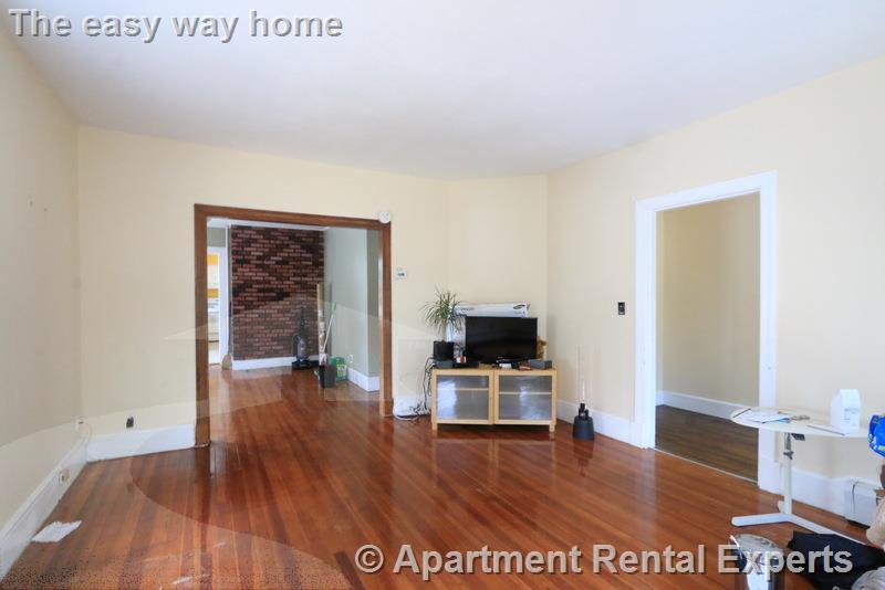 1102 Broadway, Teele Square