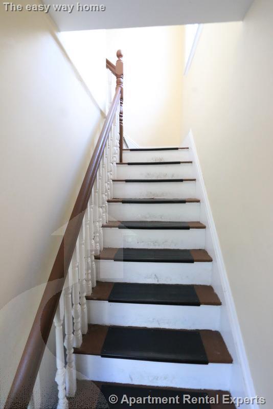 1102 Broadway, Teele Square