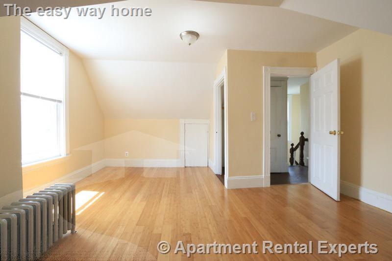 1102 Broadway, Teele Square