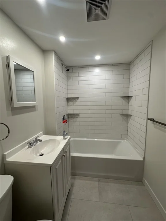 70 Adams St, Norwood