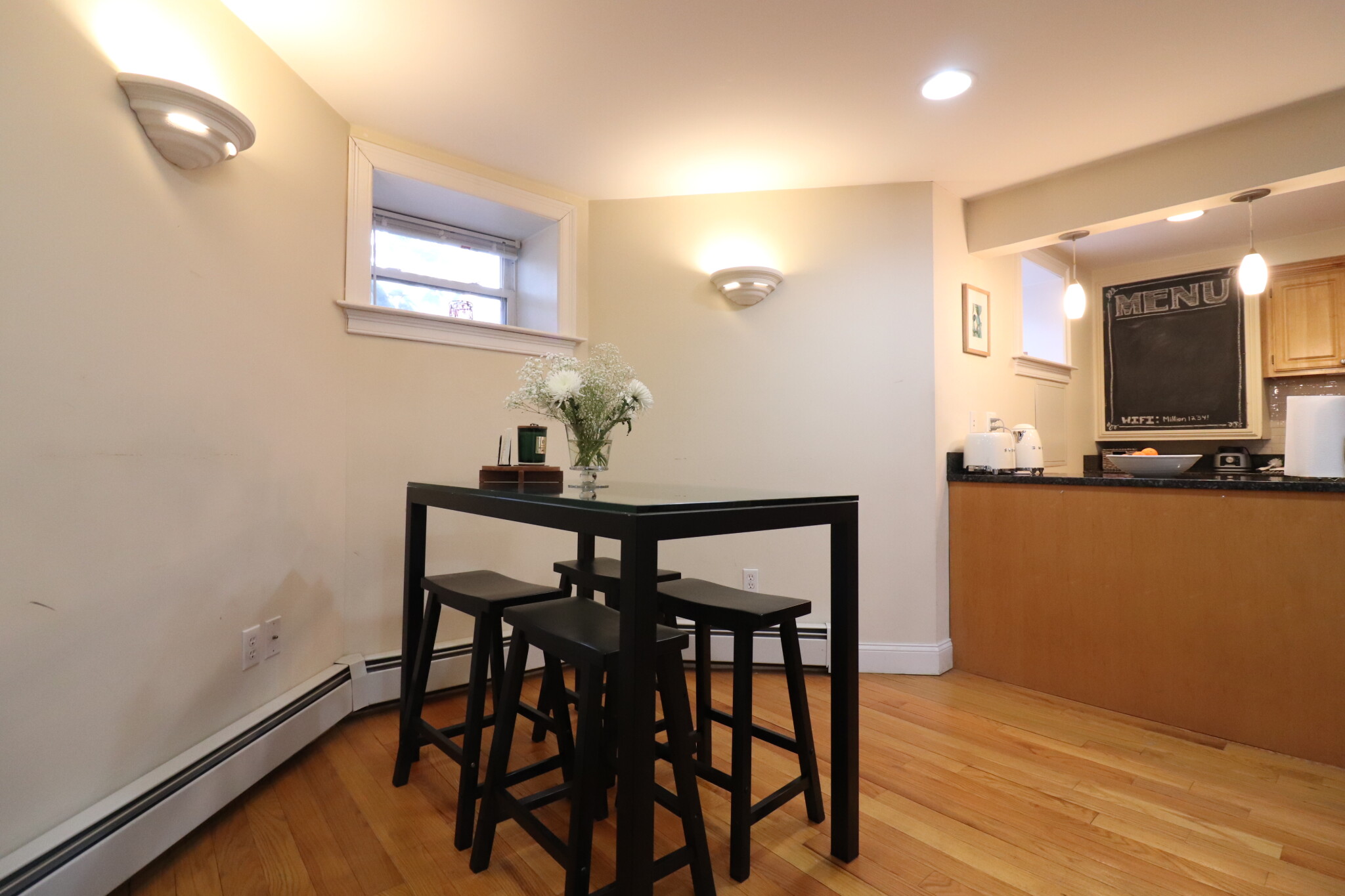 2 bed, 1 bath apartment for rent at 1288 Commonwealth Ave Unit A, Allston — photo 4 of 12
