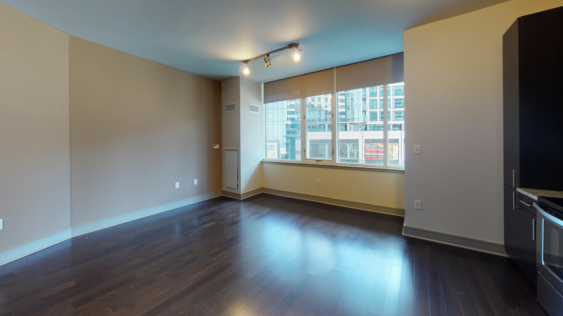 Studio bed, 1 bath apartment for rent at 100 Pier 4 Blvd Unit 0, Seaport District — photo 3 of 13
