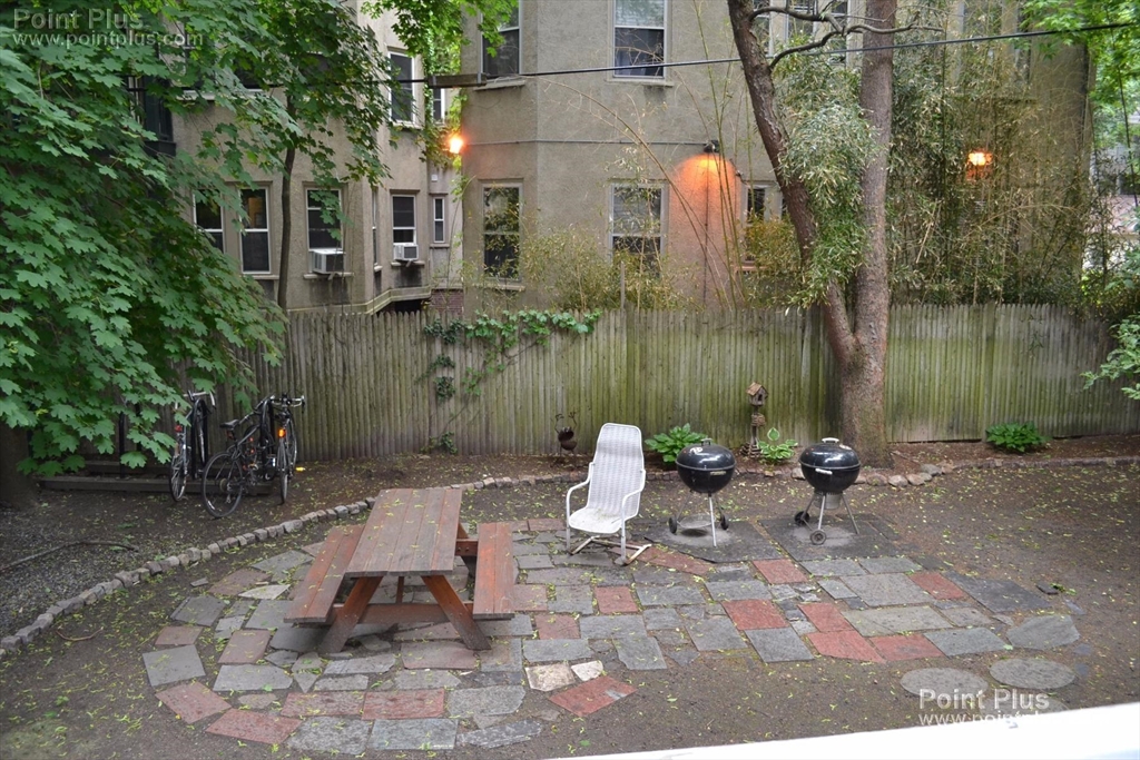 19 Trowbridge St, Mid-Cambridge