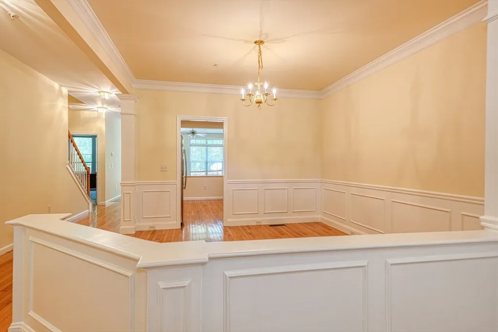 89 Buttercup Ln, Grafton