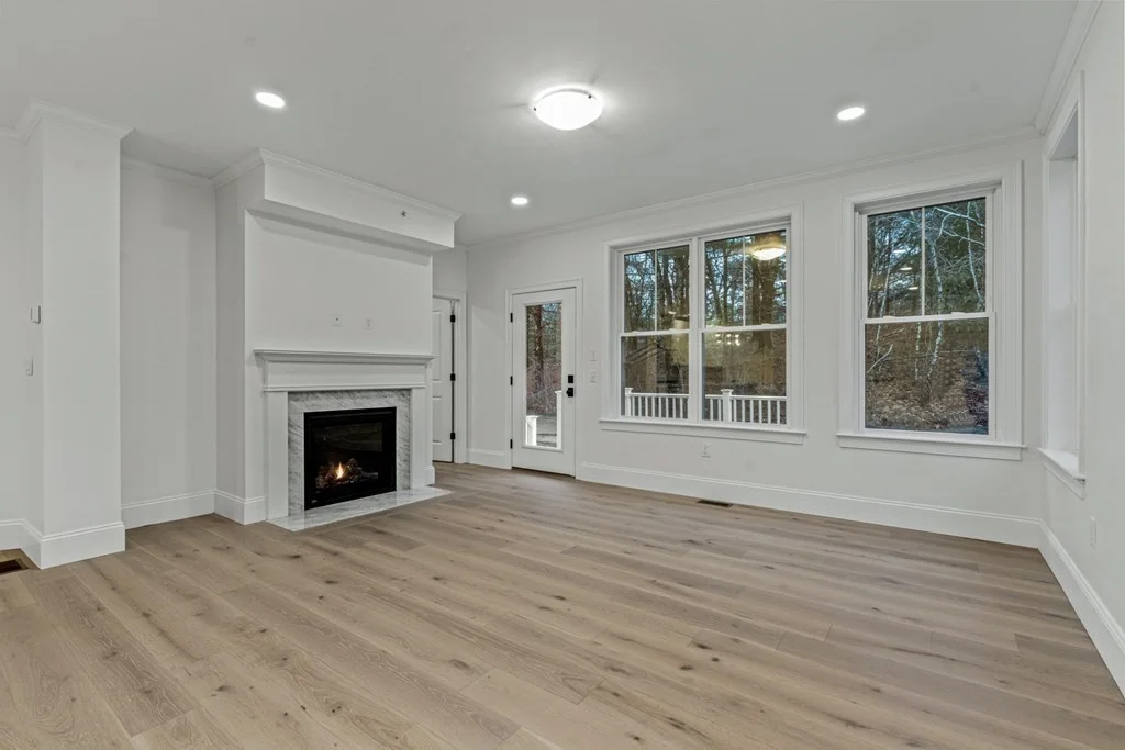 27 Lily Pond Ln, Lexington