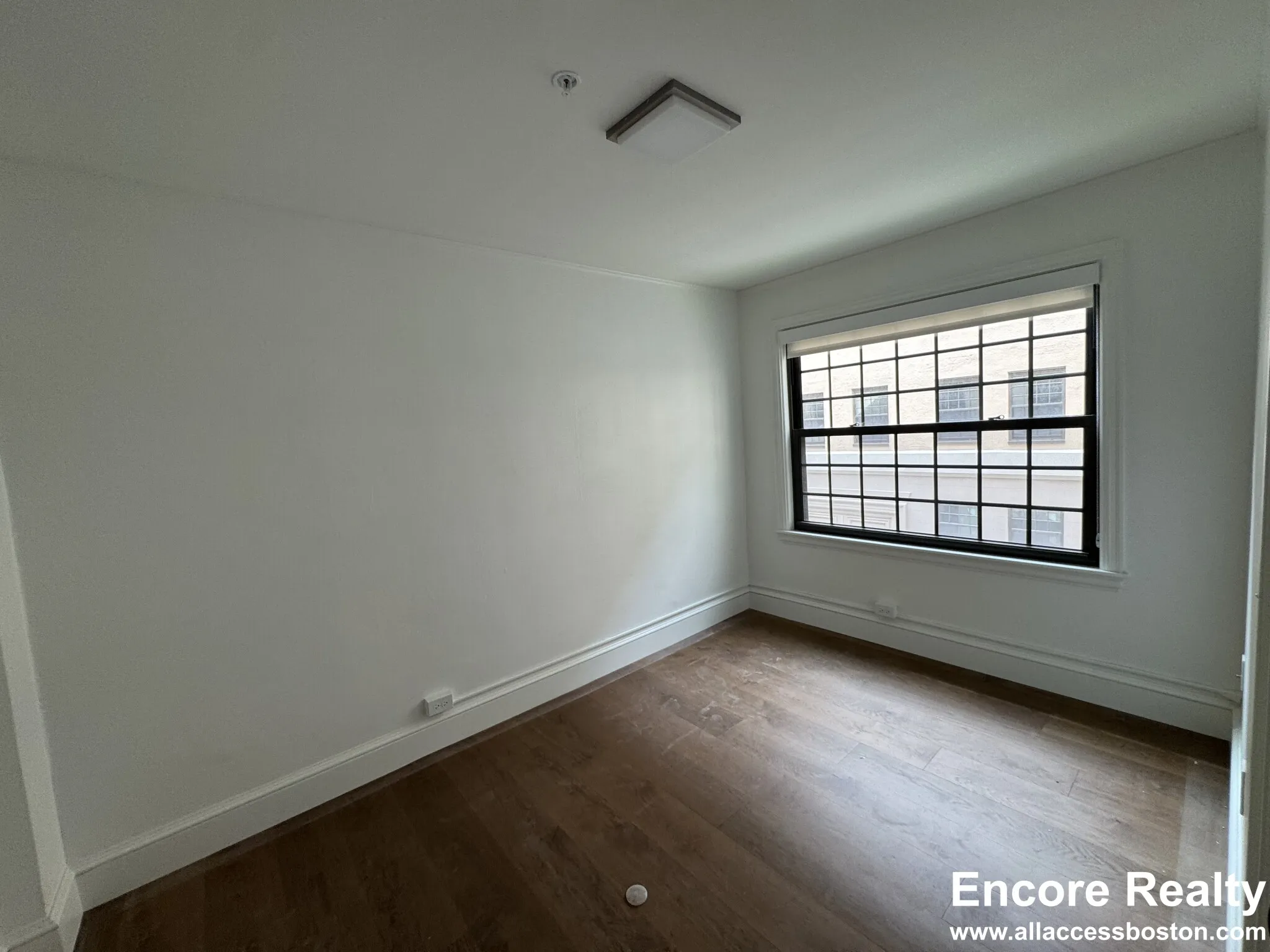 1200 Massachusetts Ave, Riverside