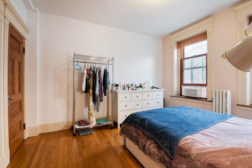 8 Garrison St, Back Bay