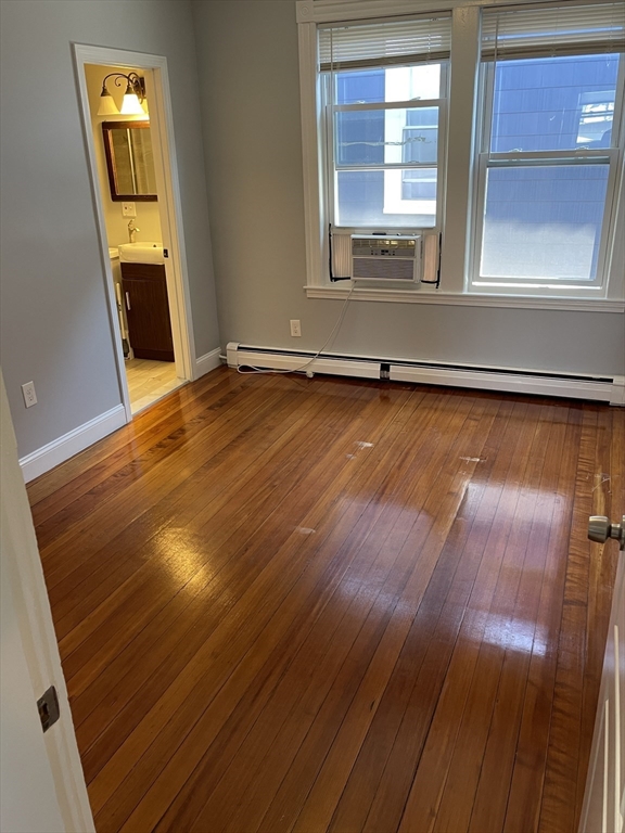 330 Western Ave, Riverside