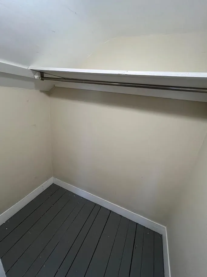 1056 Beacon St, Newton Centre