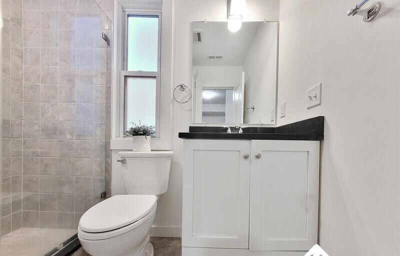 3 bed, 1 bath apartment for rent at 72 Myrtle St Unit 2, Malden — photo 6 of 8
