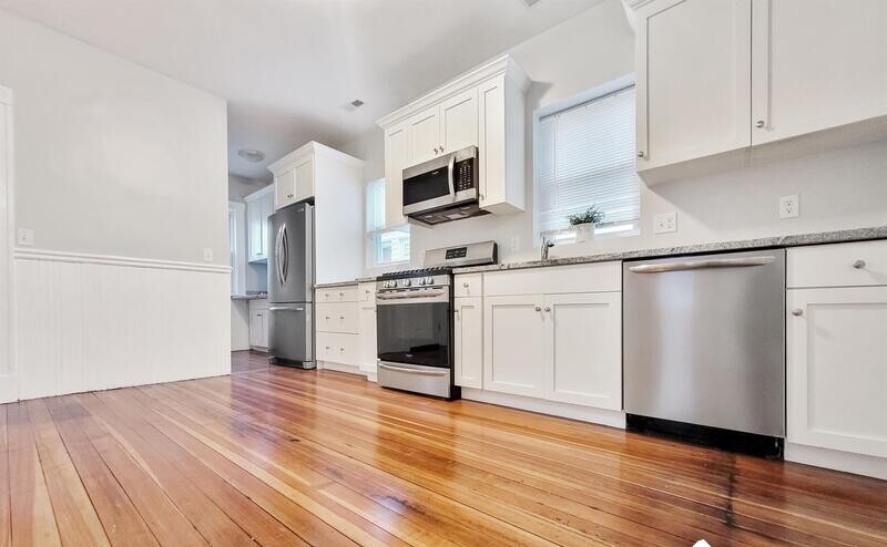 3 bed, 1 bath apartment for rent at 72 Myrtle St Unit 2, Malden — photo 8 of 8
