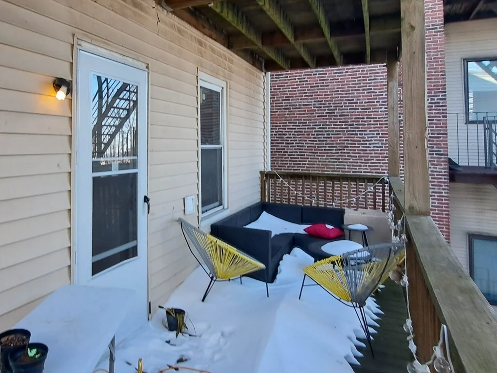 143 Hillside St, Mission Hill