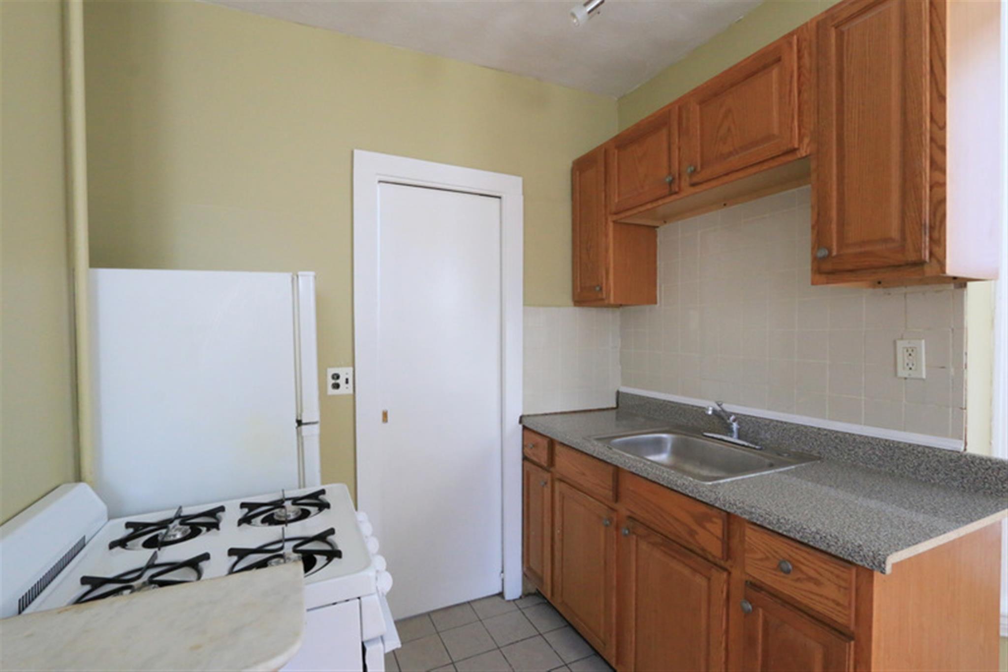 1 bed, 1 bath apartment for rent at 58 Vinal Ave Unit 2, Prospect Hill — photo 10 of 14