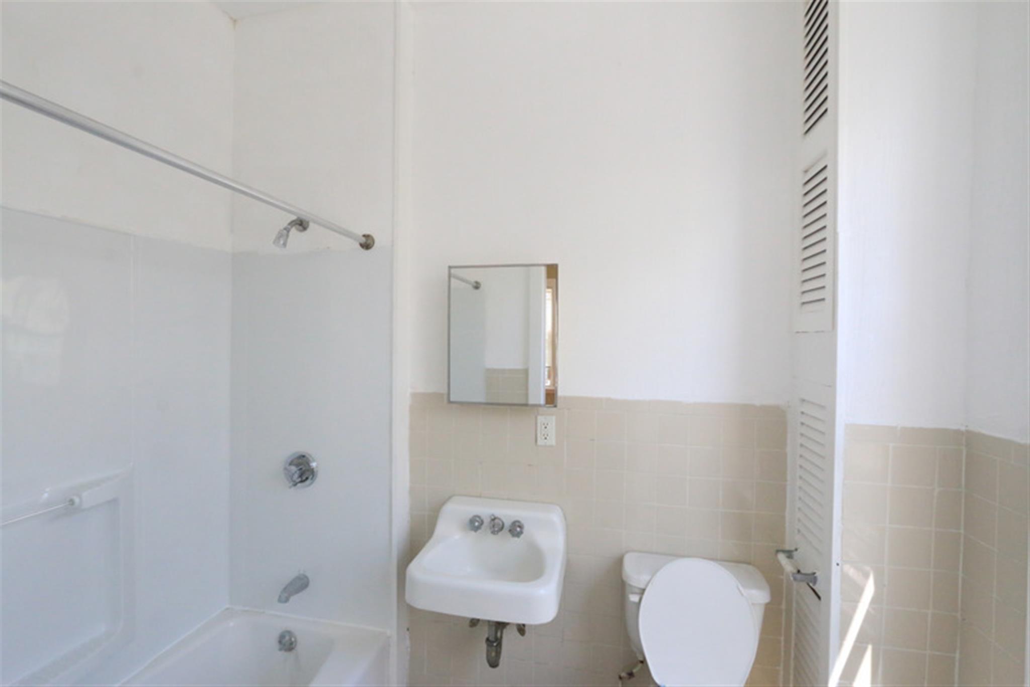 1 bed, 1 bath apartment for rent at 58 Vinal Ave Unit 2, Prospect Hill — photo 13 of 14