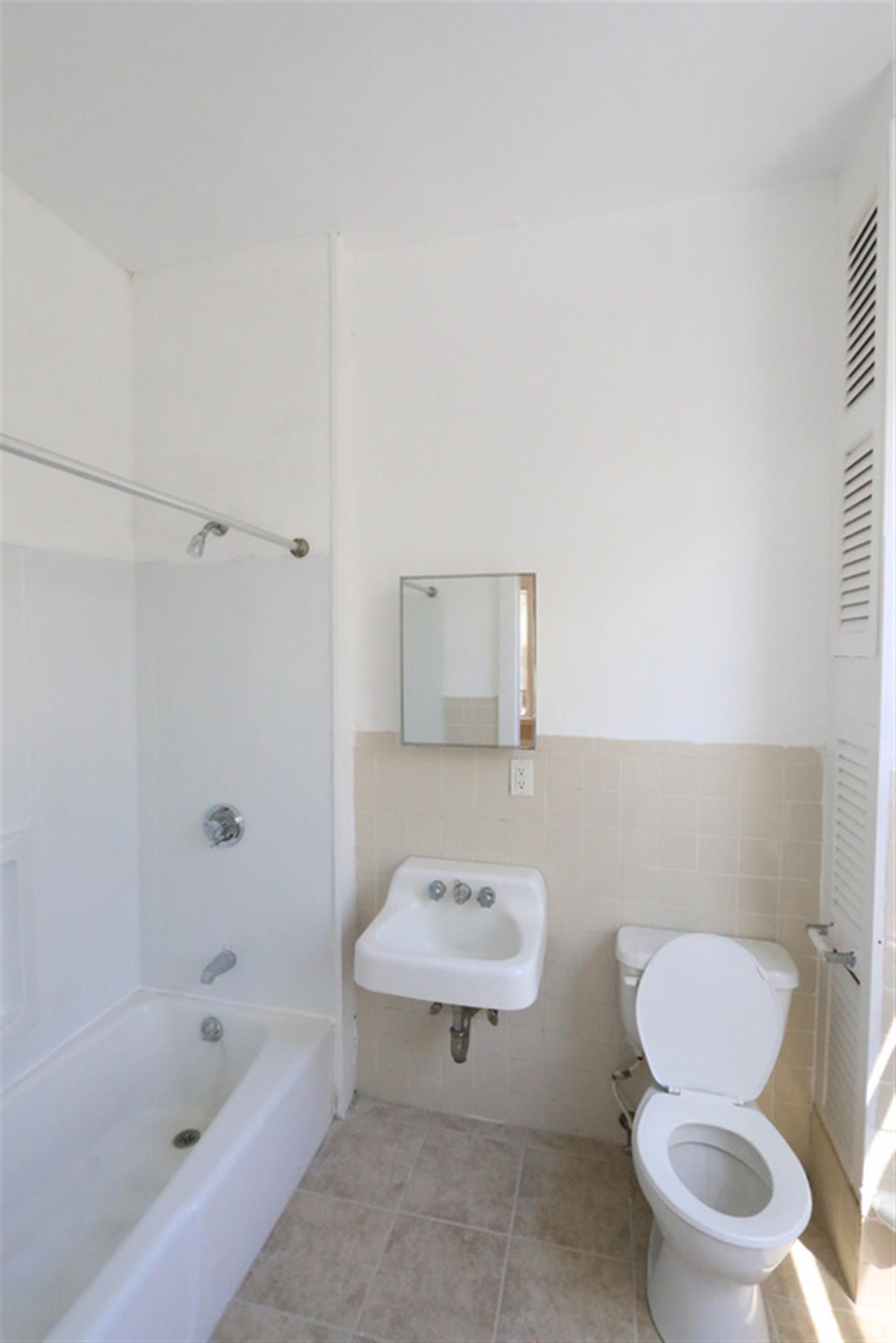 1 bed, 1 bath apartment for rent at 58 Vinal Ave Unit 2, Prospect Hill — photo 14 of 14