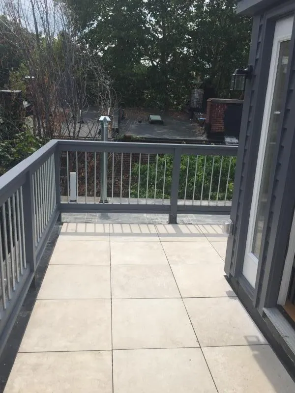 22 Sussex St, Roxbury