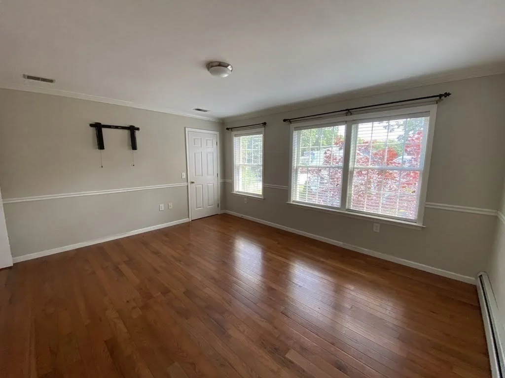 37 Glen Ave, Chelmsford