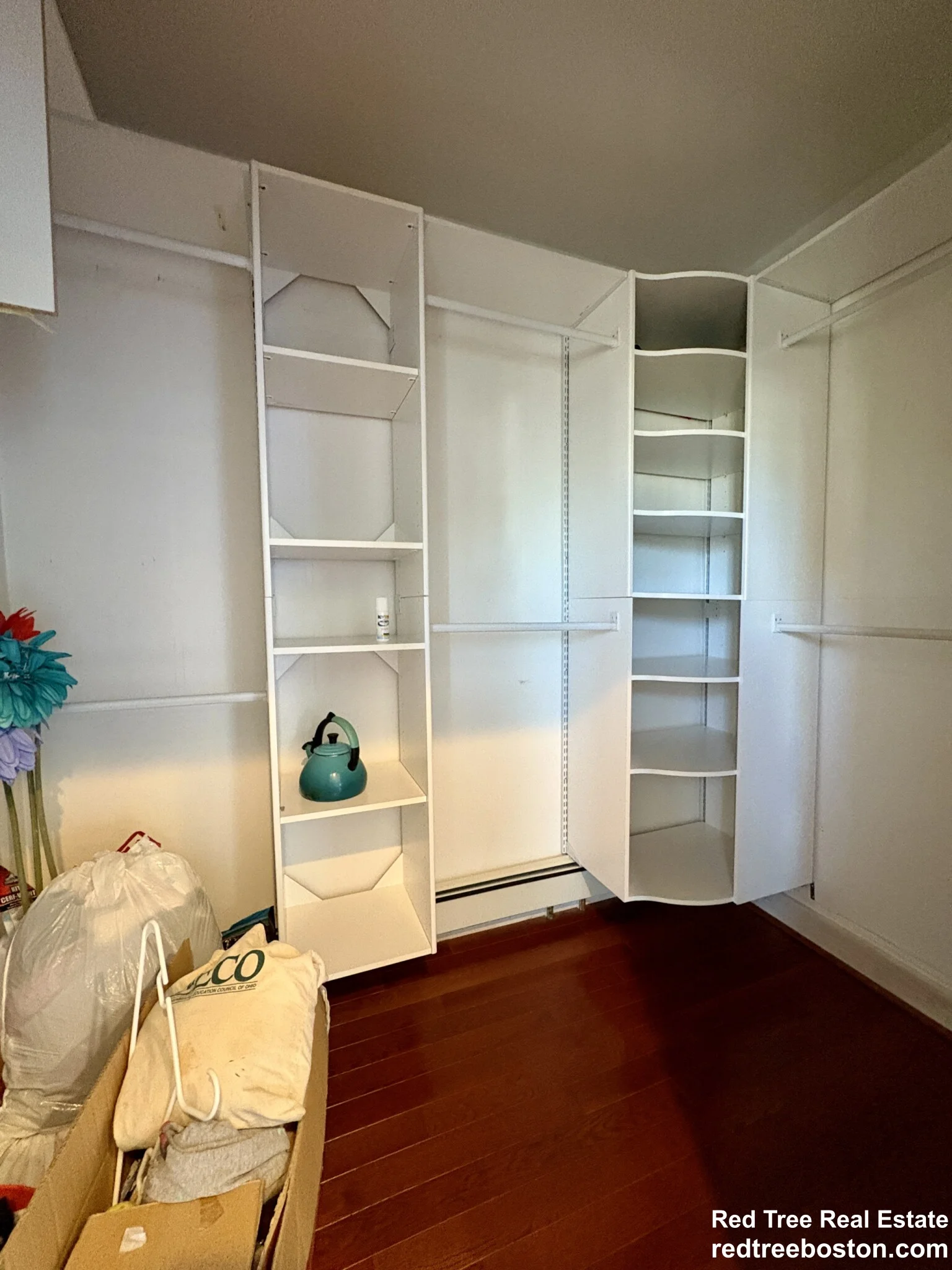 26 Garnet Rd, West Roxbury