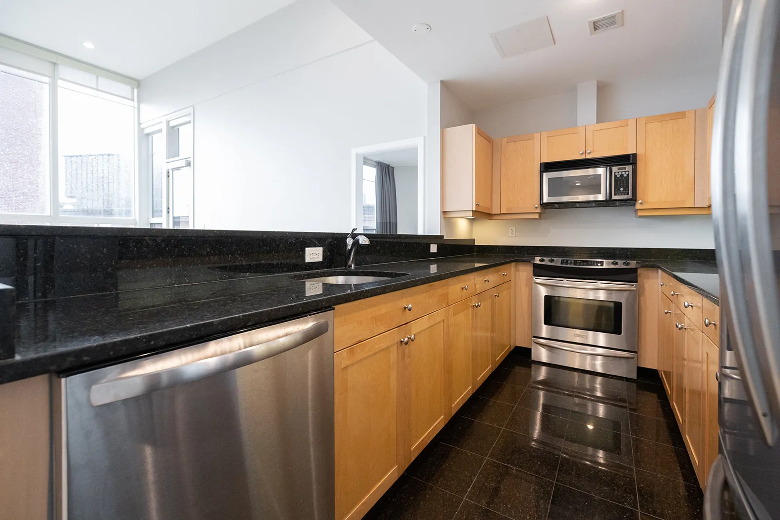 490 Harrison Ave, South End