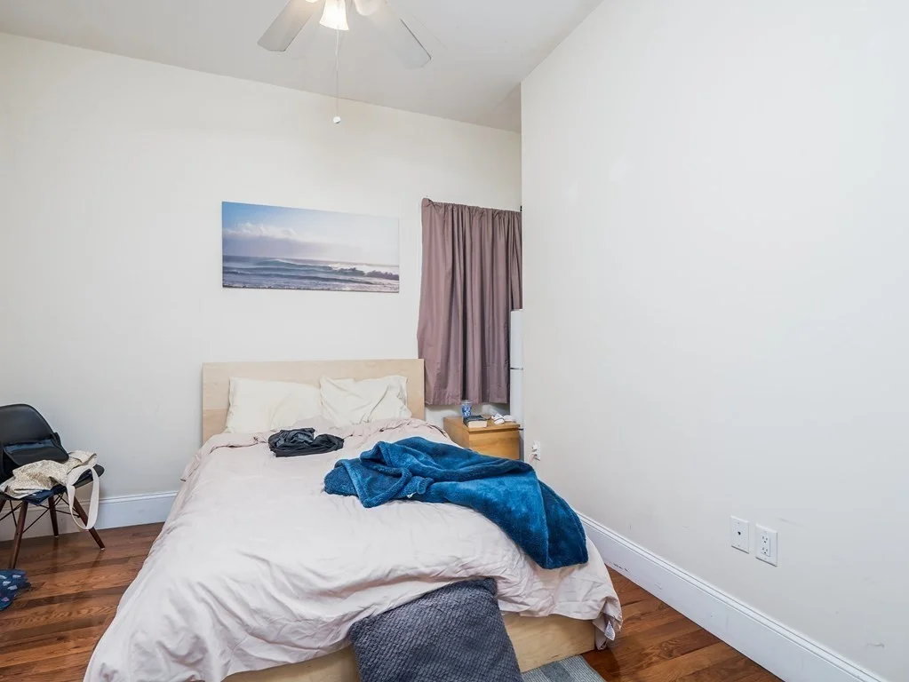 30 Gloucester St, Back Bay