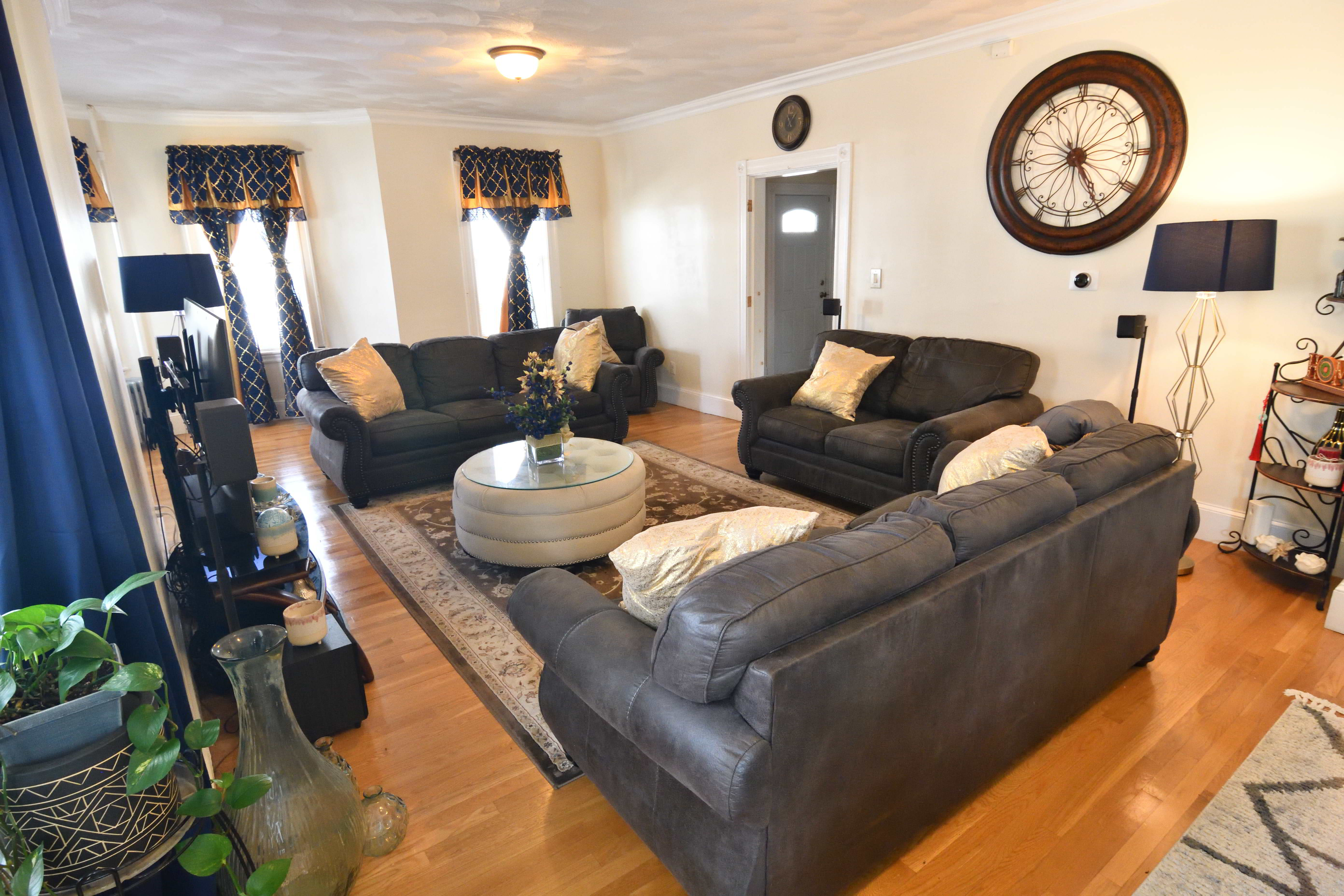 5 bed, 3 bath apartment for rent at 592 Park Unit House, Dorchester — photo 4 of 21