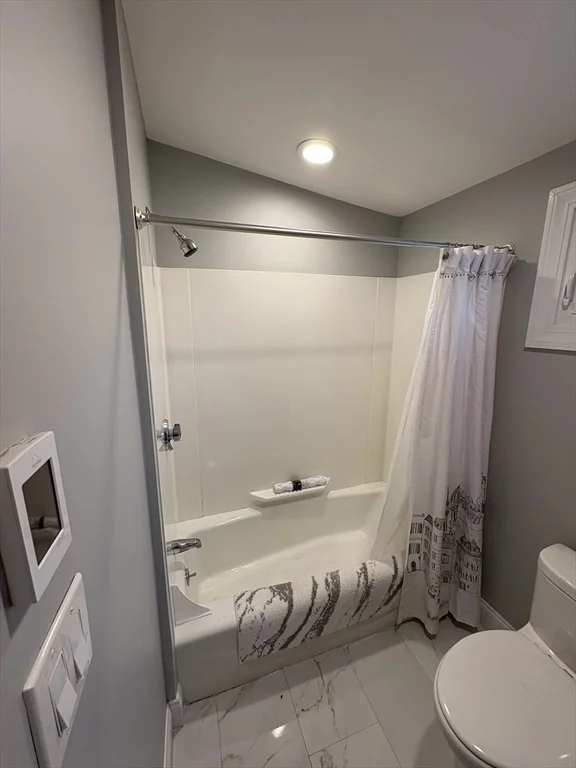 97 Washington St, Gloucester