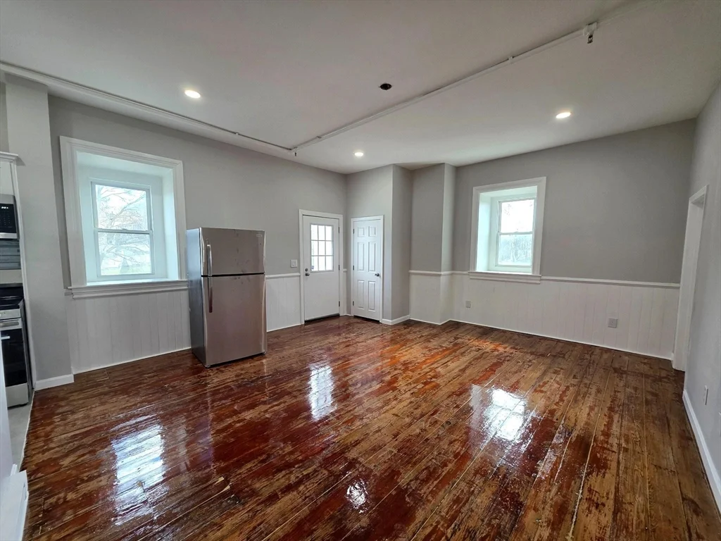 5 Beacon St, Clinton